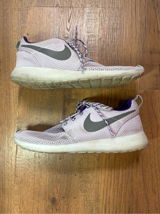 Nike Shoes - Nike Roshe Run Violet Frost Pure Platinum